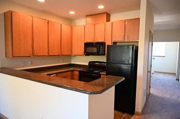 Refrigerator with ice maker